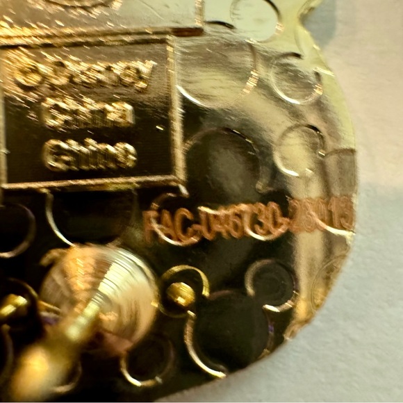 Pluto Chinese Lunar New Year of the Ox 2021 Mystery Disney Pin - Picture 9 of 9